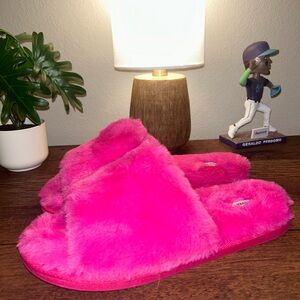 Fuzzy Pink Slide Slippers worn once I am size 8.5-9 for reference